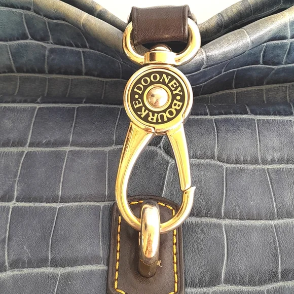 Dooney & Bourke Logo Lock - Picture 7 of 10